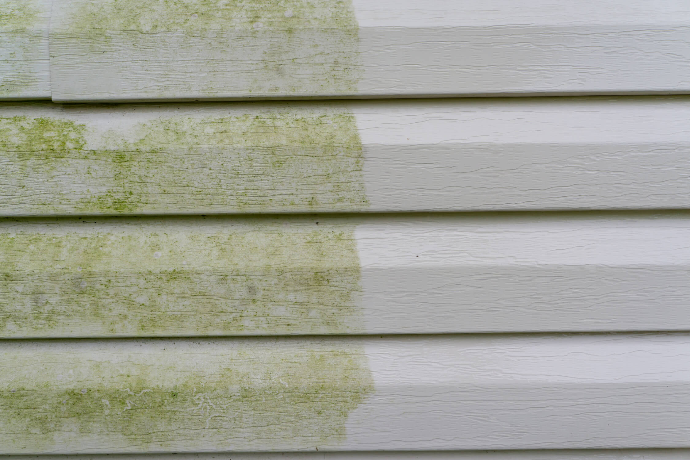 what-is-the-best-way-to-clean-vinyl-siding-here-s-how-with-seven-tips